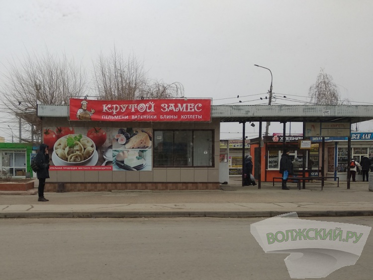 Администрация зачищает городские остановки