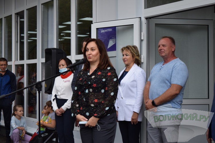 Интерактивные зоны, игры, кофе: в Волжском открылась первая модельная библиотека