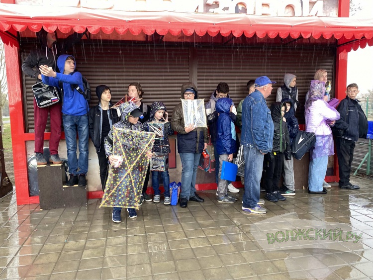 В Волжском прошёл фестиваль воздушных змеев