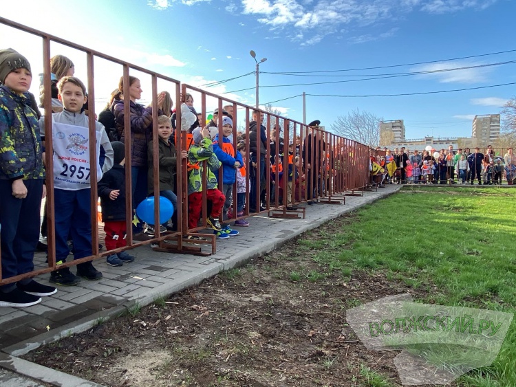 В Волжском прошёл фестиваль воздушных змеев