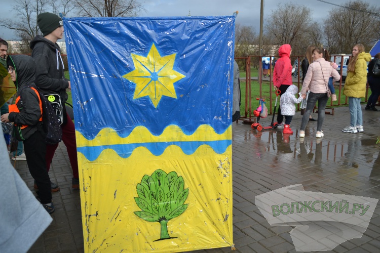 В Волжском прошёл фестиваль воздушных змеев