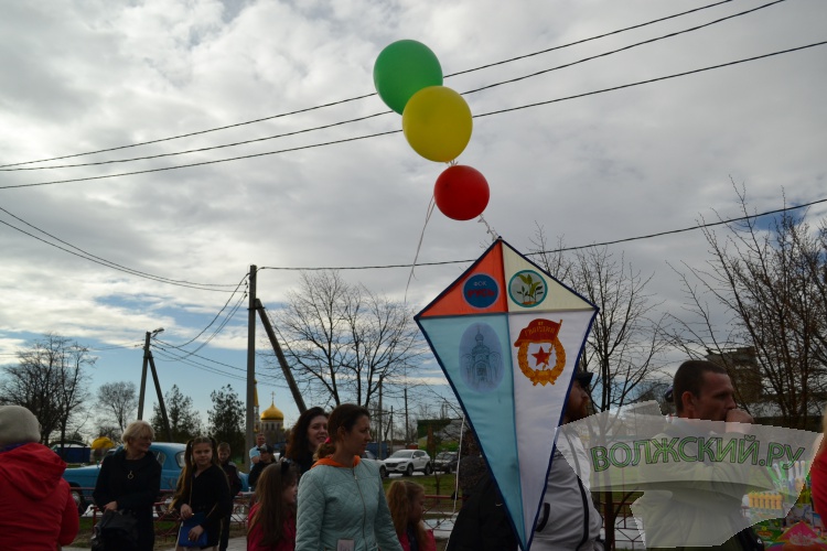 В Волжском прошёл фестиваль воздушных змеев