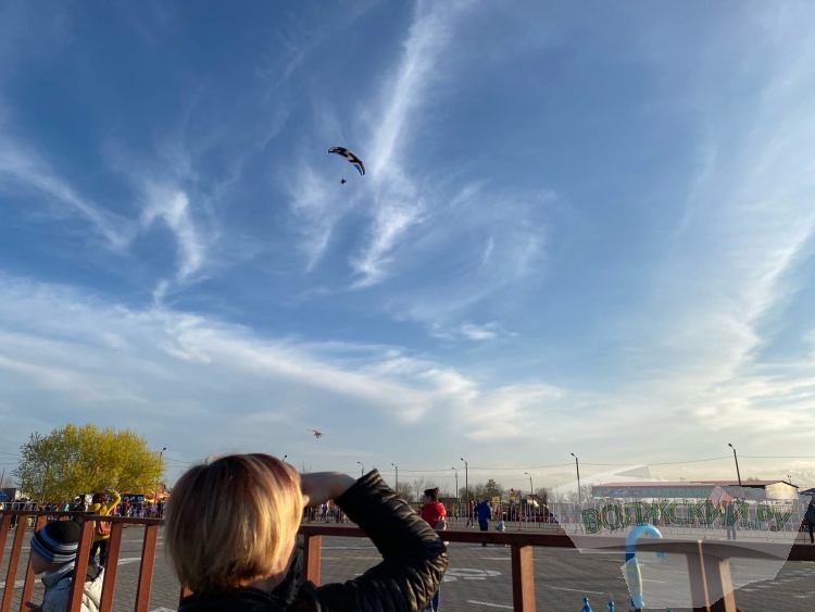 В Волжском прошёл фестиваль воздушных змеев