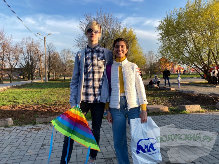 В Волжском прошёл фестиваль воздушных змеев