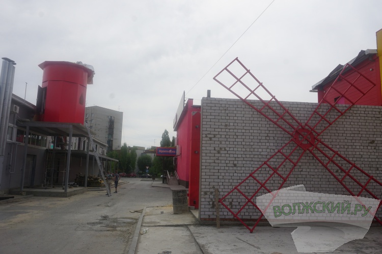 В Волжском сдвинули сроки открытия Французского бульвара, обещанного ко Дню города