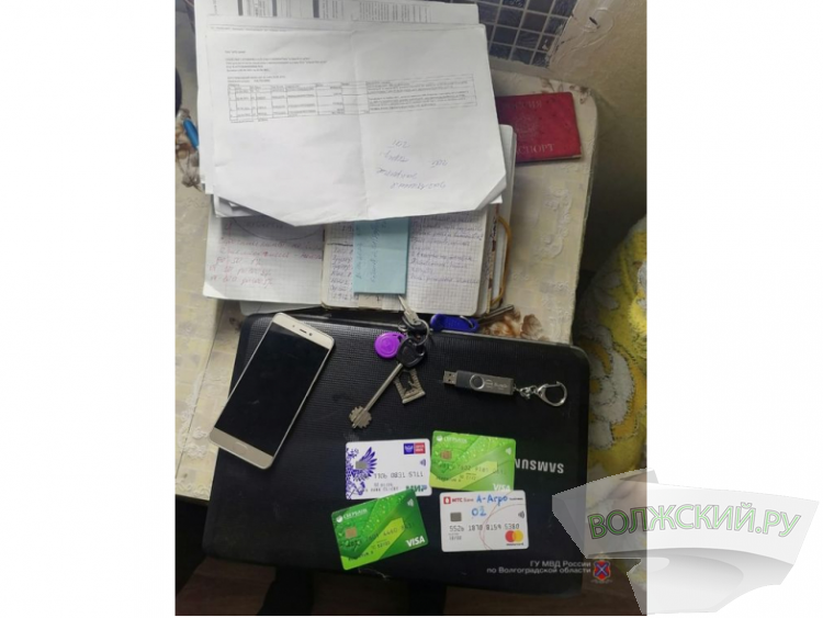 В Волжском задержали банду подпольных банкиров, занимавшихся обналом