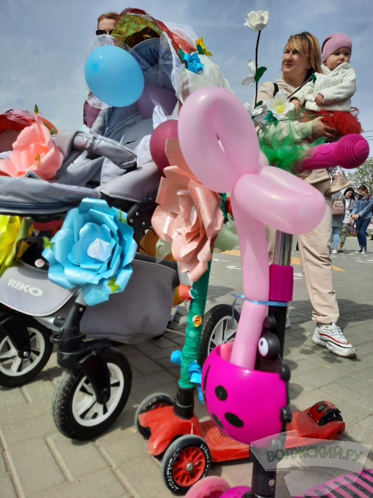 Волжский встретил Первомай экстримом и творчеством