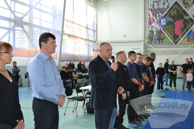 220 рукпопашников встретились в Волжском на турнире памяти С.В. Цуцунавы