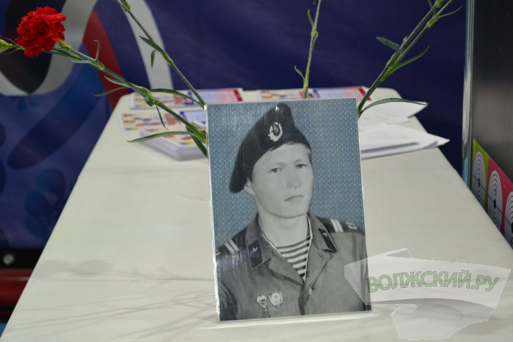 220 рукпопашников встретились в Волжском на турнире памяти С.В. Цуцунавы