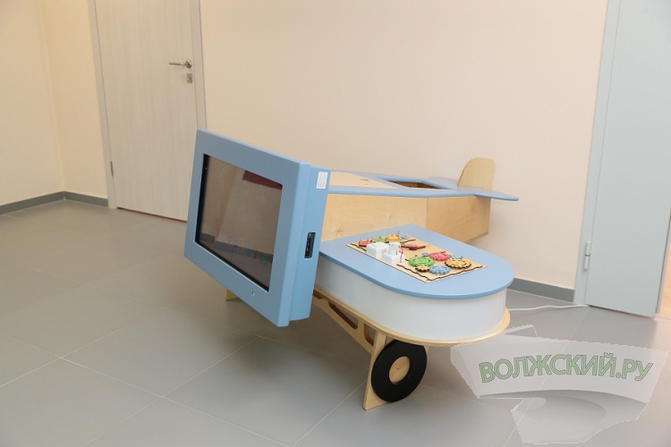 Андрею Бочарову показали скандальный садик в Металлурге