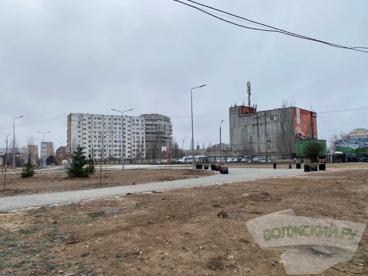 ФКГС: единый стиль и загадочные музинструменты на улице 40 лет Победы