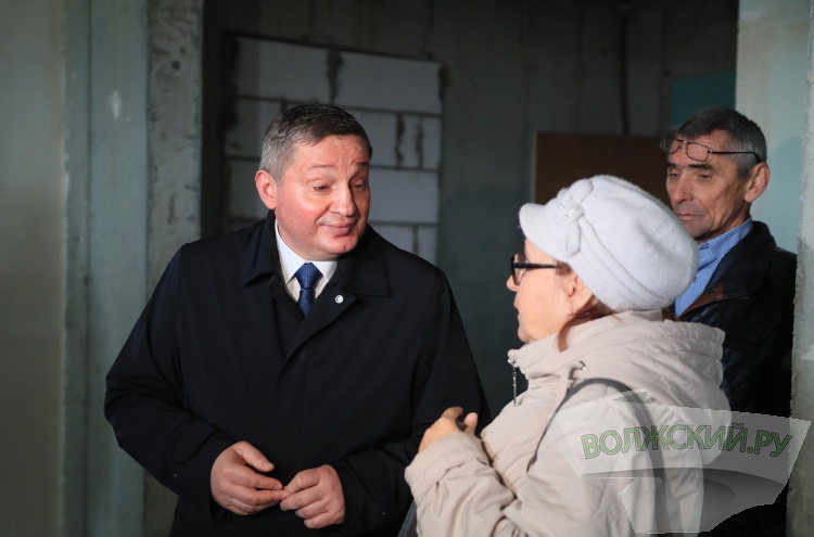 Губернатор Волгоградской области побывал в «АхтубаСитиПарк» в Волжском