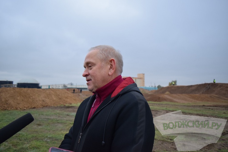 Рев моторов, грязь и невероятный драйв: в Волжском опробовали новую мототрассу