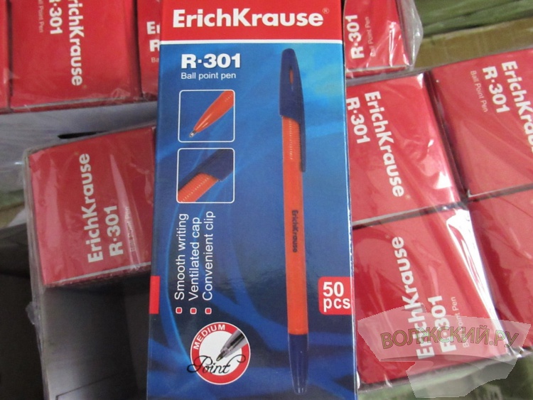 В Волгоградской области остановили грузовик с контрафактными брелоками и ручками