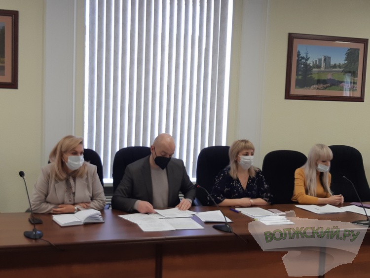 В Волжском ликвидируют спорткомитет и управление культуры