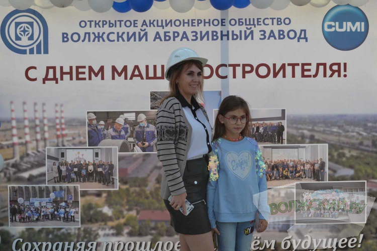 Волжский абразивный завод в честь Дня машиностроителей распахнул свои двери для детей