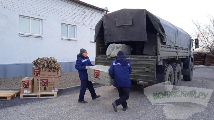 Блокираторы дронов и прицелы: военные получат от региона новую партию спецгруза