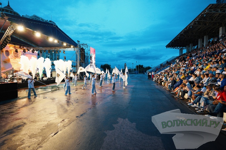 «Победители огня и металла»: Волжский трубный завод чествует металлургов