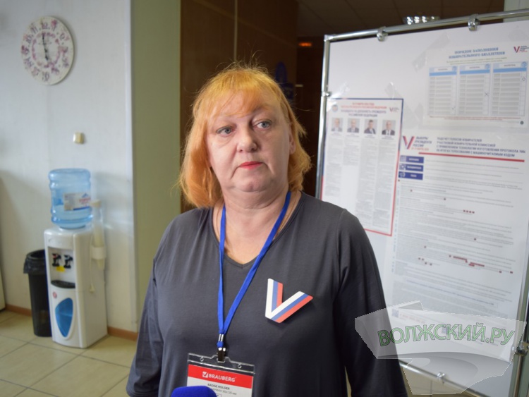 «Единство и сила духа»: Игорь Воронин среди первых проголосовал на выборах Президента РФ