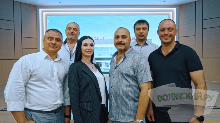 Ежедневный самоотверженный труд: на Волжском трубном заводе отметили День Металлурга