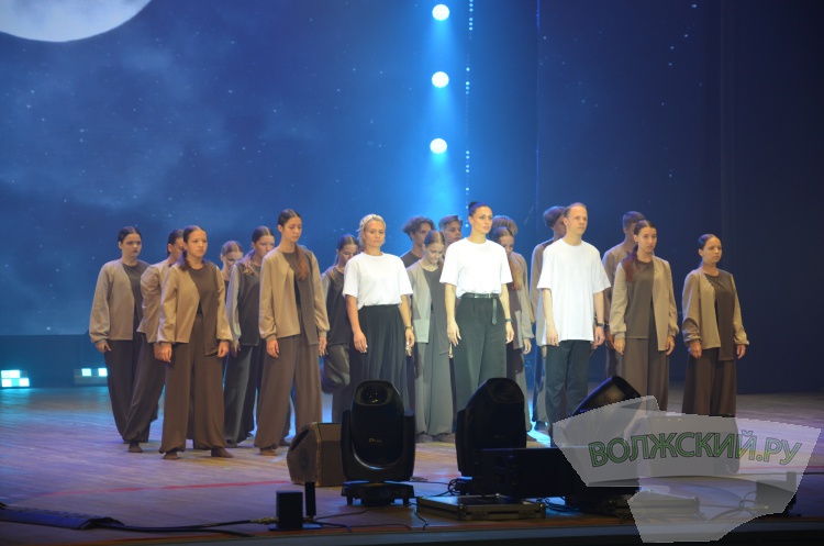 Ежедневный самоотверженный труд: на Волжском трубном заводе отметили День Металлурга