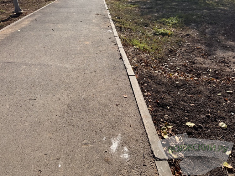 Недоступная спортплощадка и разрушенные бордюры: пустырь в парке «Волжский» преобразился за счет ФКГС