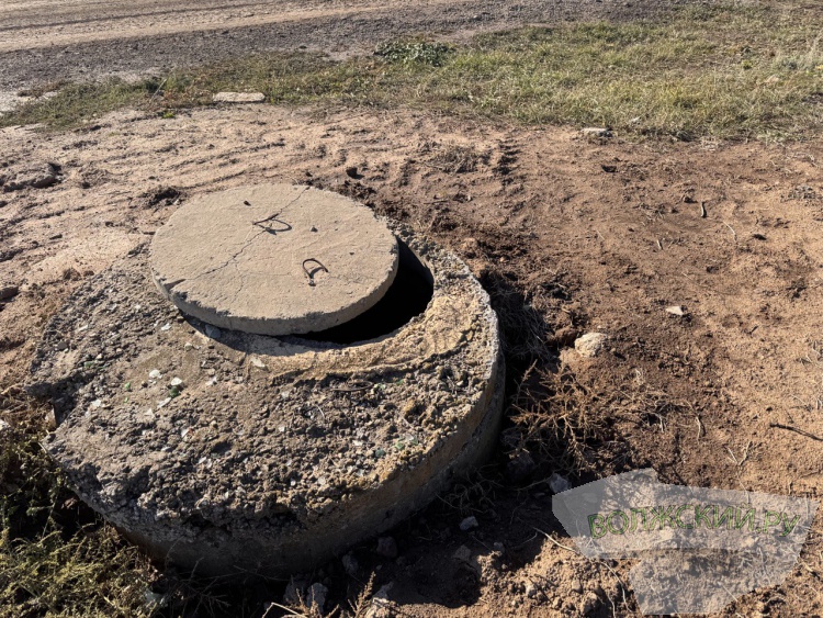 Недоступная спортплощадка и разрушенные бордюры: пустырь в парке «Волжский» преобразился за счет ФКГС