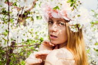  , , ,   !     8 ! -    !))