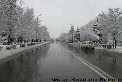 Превый день весны ознаменовался сильным снегопадом в Волжском