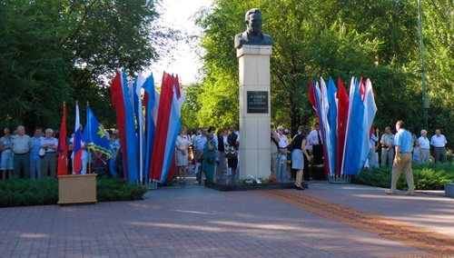 Волжскому 55! Митинга, посвященный Дню рождения города.