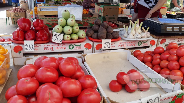 Дорогая свёкла, или Куда пропала морковь: в Волжском «скачут» цены на сезонные овощи