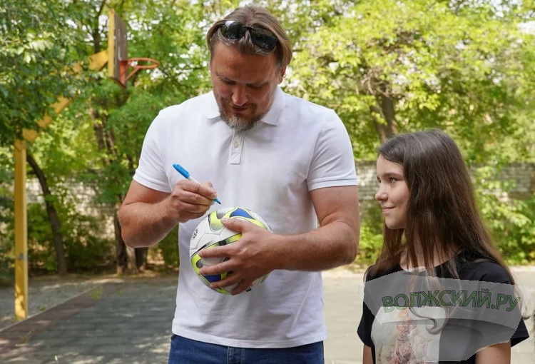 Известный российский спортсмен и общественный деятель посетил  «Дом милосердия»