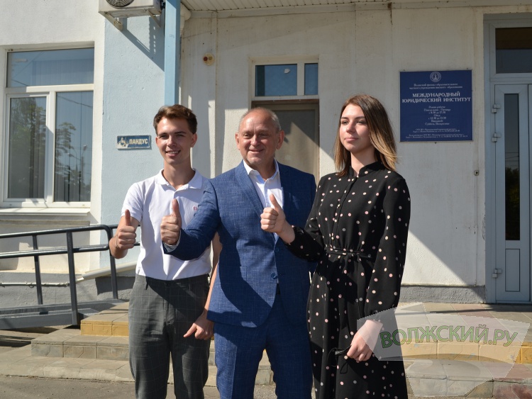 «Решаем мы»: мэр Волжского Игорь Воронин проголосовал на выборах в Госдуму