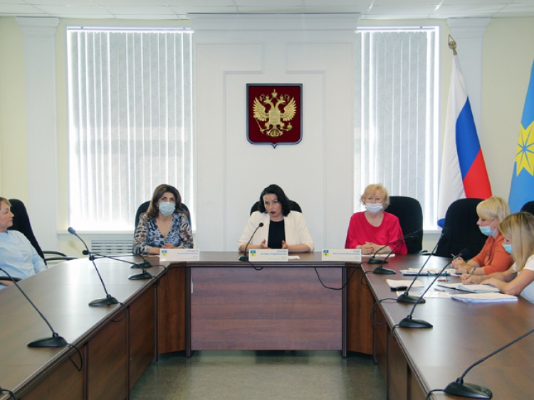 Директор МЭИ пожаловался депутатам на обилие алкомаркетов 44.201.95.84 