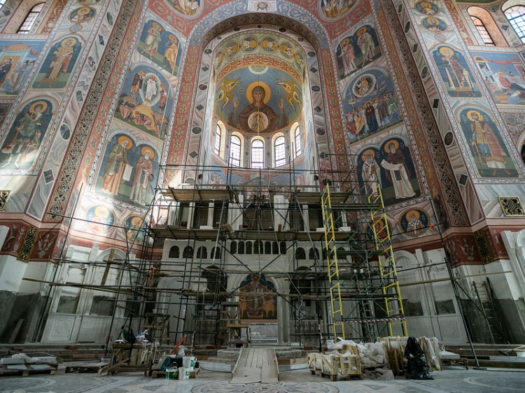 Мрамор, мозаика, византийские фрески: храм Александра Невского готовят к открытию 3.229.124.74 