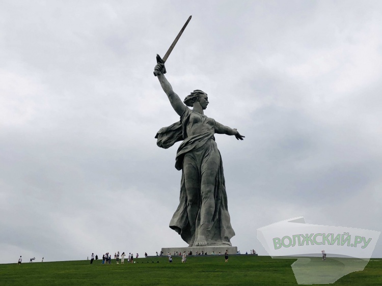 В Волгограде оценят техсостояние скульптуры «Родина-мать зовет!»