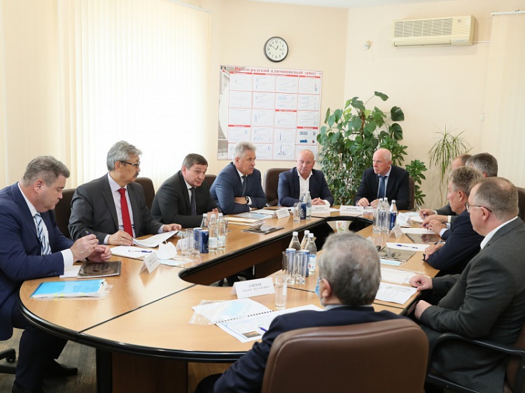 Промпредприятия региона перечислили в бюджет 18 миллиардов рублей 100.24.115.215 