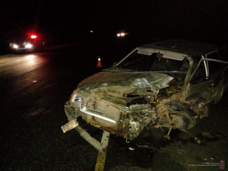 Пьяный водитель выжил после ужасного ДТП на трассе в Волгоградской области 35.172.230.154 