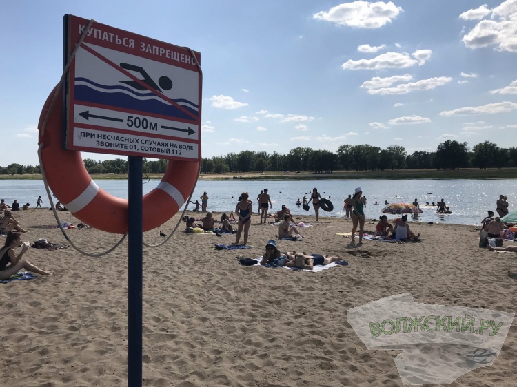 Главе Среднеахтубинского района рекомендовали «узаконить» пляж у Бобров
