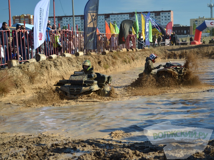 Рёв моторов, грязь и адреналин: в Волжском прошли соревнования по «Mud racing» 18.232.59.38 