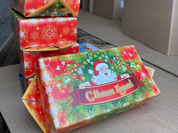 Вафельные, с желе и «гречкой»: мэрия Волжского закупает новогодние подарки для думы