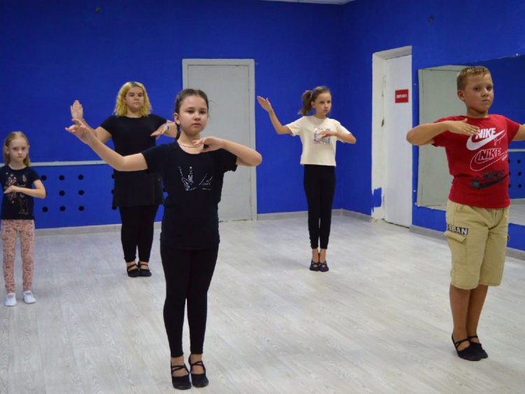 Танцевально-спортивный клуб «Алир» приглашает на занятия 18.207.157.152 