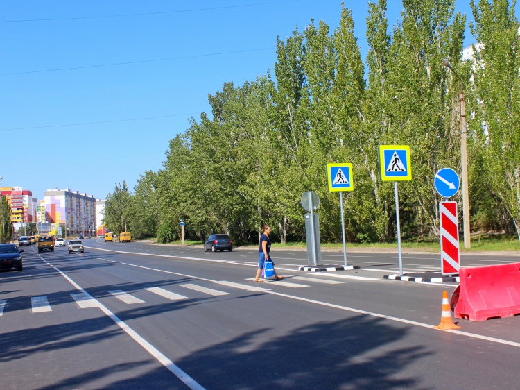 В Волгограде и Волжском обновляют подъезды к 36 образовательным учреждениям 18.208.132.74 