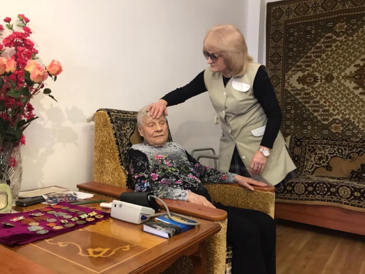 В Волгоградской области старикам помогает персональный помощник 18.232.56.9 