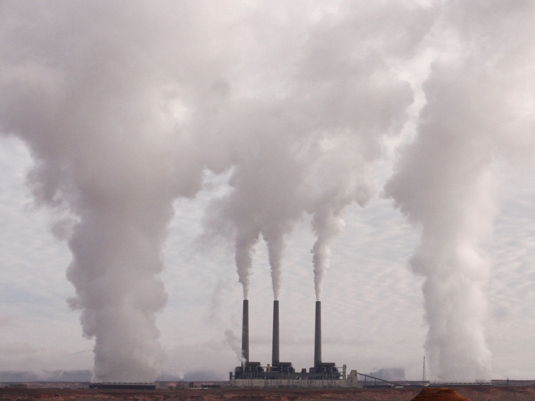 В Волжском продолжают фиксировать превышение выбросов