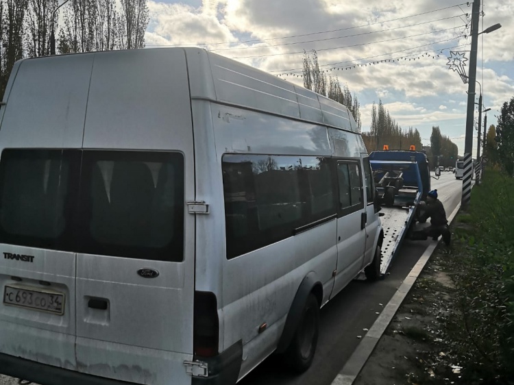 В Волжском привлекли к ответственности 50 водителей автобусов