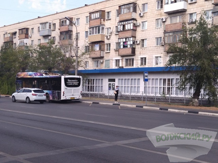 Волжские автобусы осваивают новую остановку 3.236.221.156 