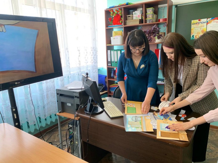 Школьников Волгоградской области научат бюджетированию 100.25.42.211 