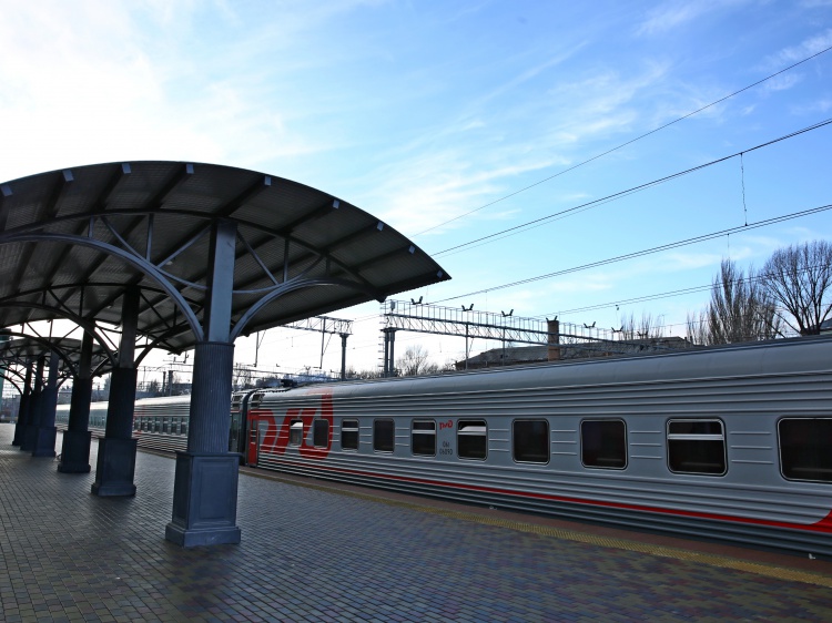 Из-за ЧП на путях поезда из Сочи в Волгоград будут следовать по измененным маршрутам