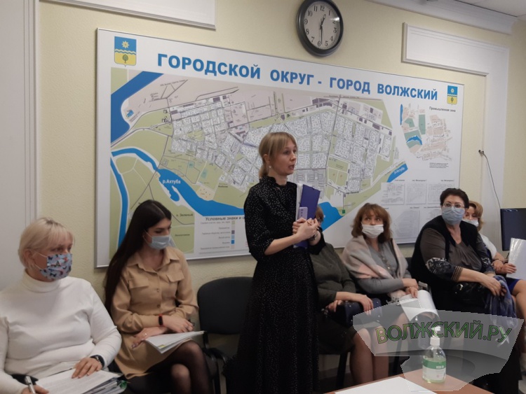 «Мы перевозим воздух!»: волжские депутаты пригрозили мусорному регоператору обращением в ФСБ